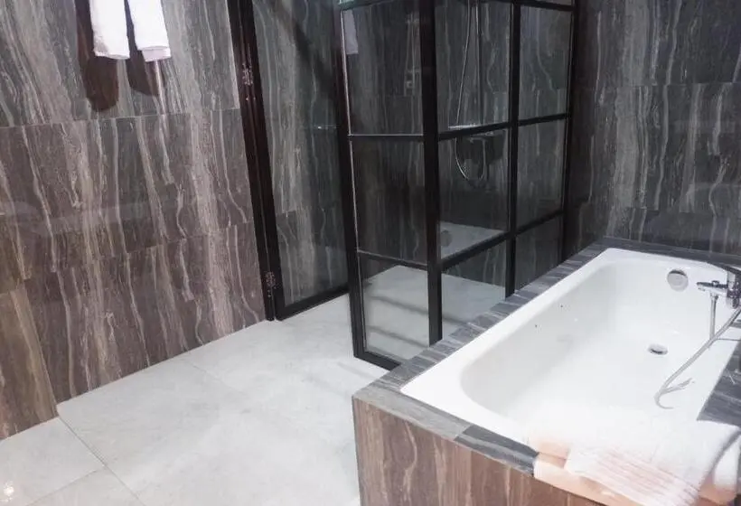 スイート, Agape Hotel Haranggaol