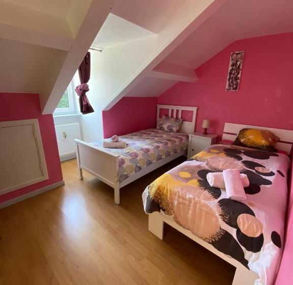 Номер Стандарт Вид на Сад, Orval16