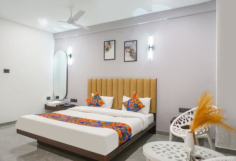 Номер Deluxe, Fabhotel Prime Stay Inn