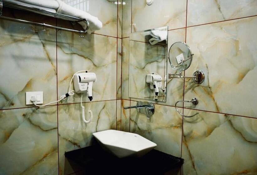 סוויטה משפחתית, Siddhoday Palace