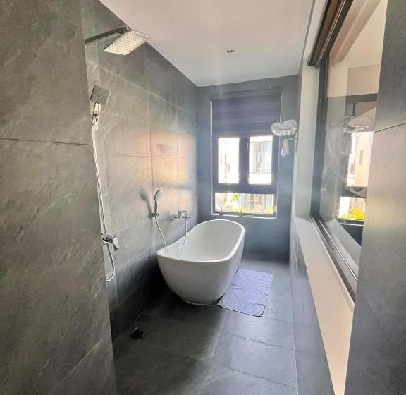 اتاق استاندارد با تخت بزرگ, The Dragon Villa Hoi An