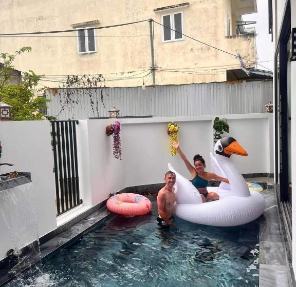 اتاق استاندارد با تخت بزرگ, The Dragon Villa Hoi An