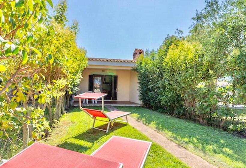 דירת חדר, Iss Travel, Apartments In Via Torino   800 M From La Cinta Beach