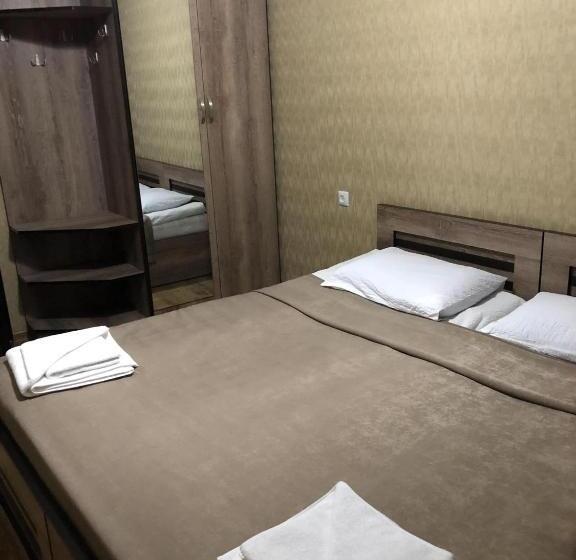 اتاق استاندارد, Magnati