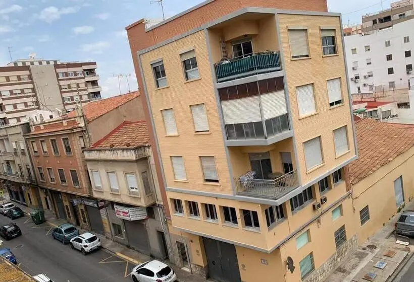 اتاق استاندارد یک نفره, Sagunto 2