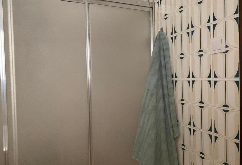 اتاق استاندارد یک نفره, Sagunto 2