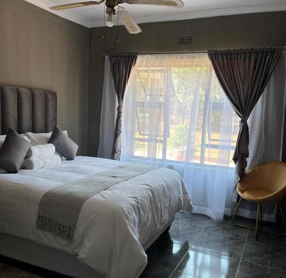 バス共有のスタンダードルーム, Serene Accommodation Palace