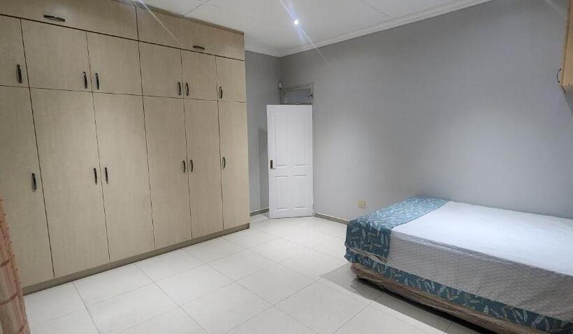 اتاق استاندارد, Sweeter Rooms Dream