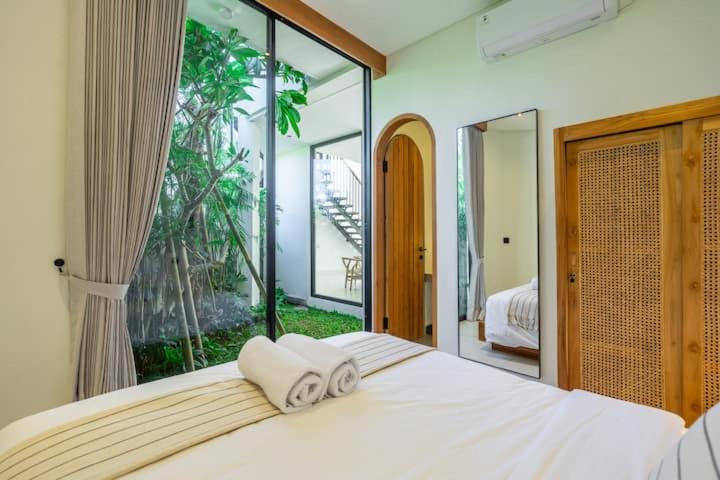 اتاق لوکس, Villa Tropix