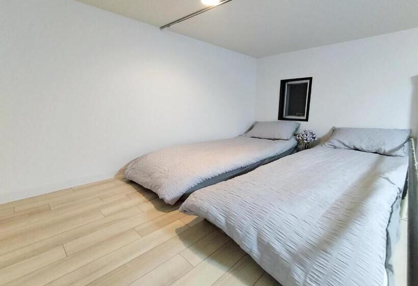 Апартаменты 1 Спальня, D22新宿最中心 两室 新大久保站5分 2 Rooms Shinjuku Center 5 Mins To Station, Max 4p 新宿 涉谷 表参道 池袋 上野 代代木 银座 原宿