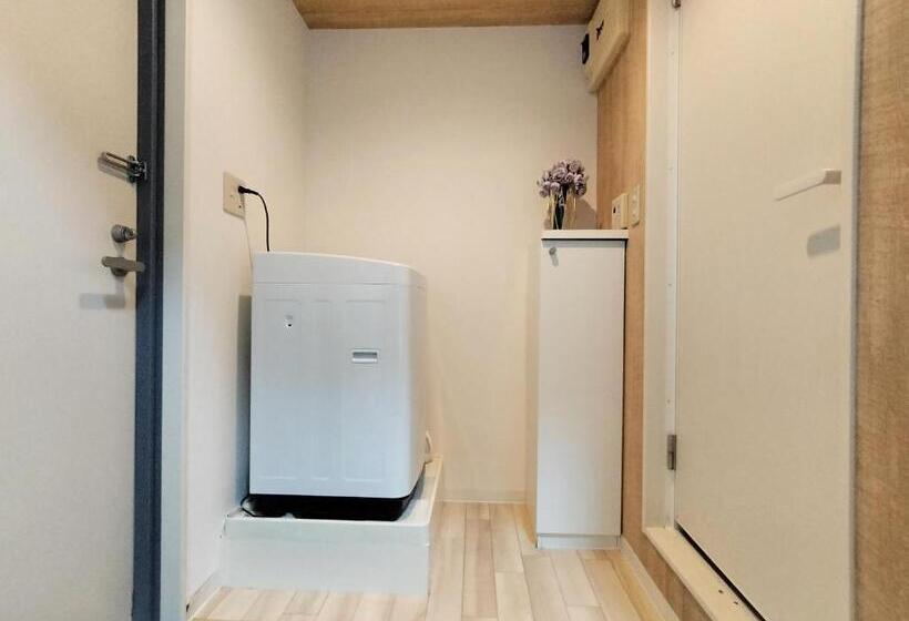 Апартаменты 1 Спальня, D22新宿最中心 两室 新大久保站5分 2 Rooms Shinjuku Center 5 Mins To Station, Max 4p 新宿 涉谷 表参道 池袋 上野 代代木 银座 原宿