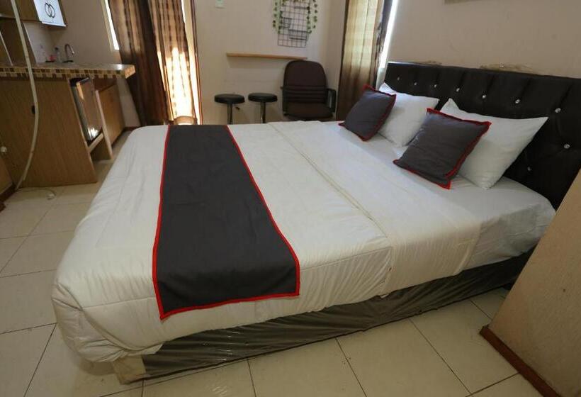 اتاق لوکس, Capital O 93372 Aurora Residence