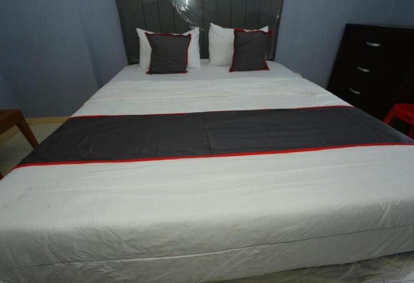اتاق لوکس, Capital O 93372 Aurora Residence
