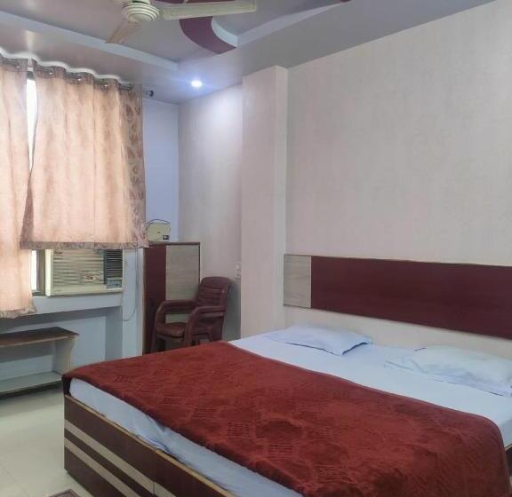 Номер Deluxe, Kanha International, Anuppur