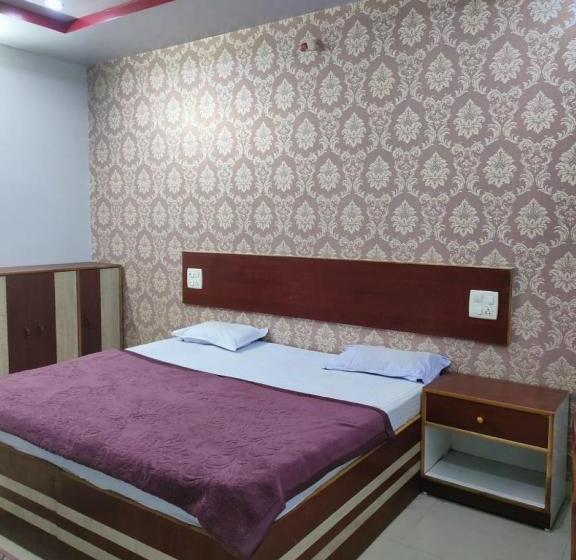 Номер Deluxe, Kanha International, Anuppur