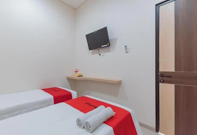 اتاق لوکس, Reddoorz Near Csb Mall Cirebon