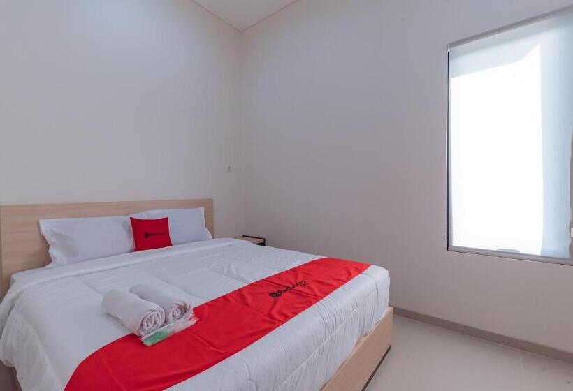 غرفة ديلوكس, Reddoorz Near Csb Mall Cirebon