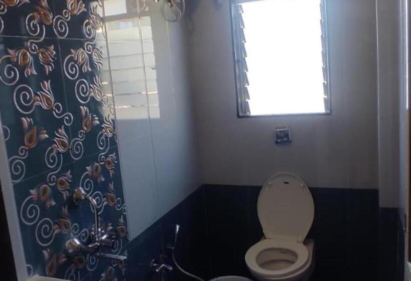 סוויטה, Shivam Palace Nagaon