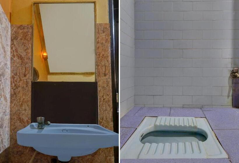 Habitación Triple Clásica, Spot On Shri Venkateshwara Lodging