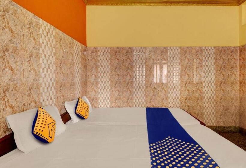 Habitación Triple Clásica, Spot On Shri Venkateshwara Lodging