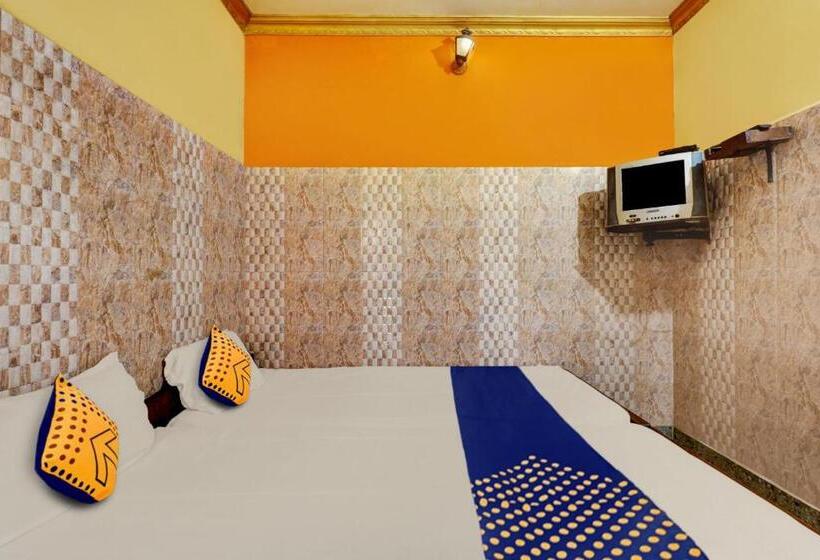 Habitación Triple Clásica, Spot On Shri Venkateshwara Lodging