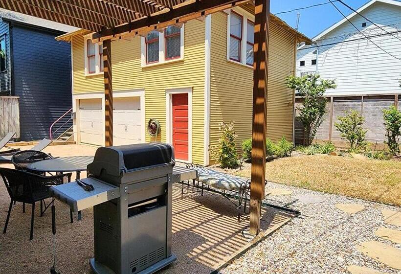 דירת חדר, Cute & Quiet Garage Apt Home
