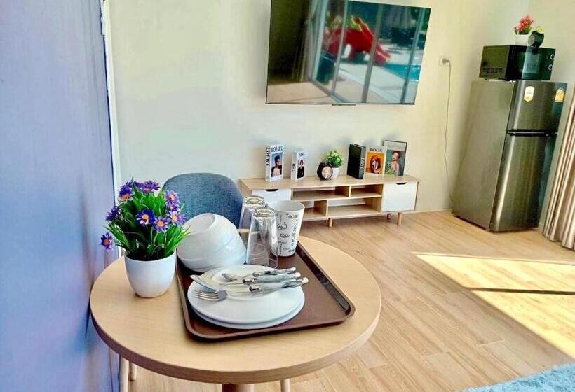 Büyük Çift Kişilik Yataklı Süit, Baan Kraziprak บ้านกระซิบรัก