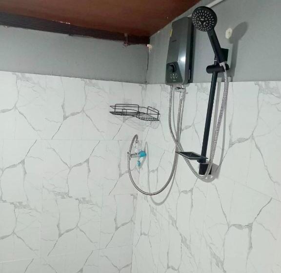 Aile Odası, Baan Kraziprak บ้านกระซิบรัก