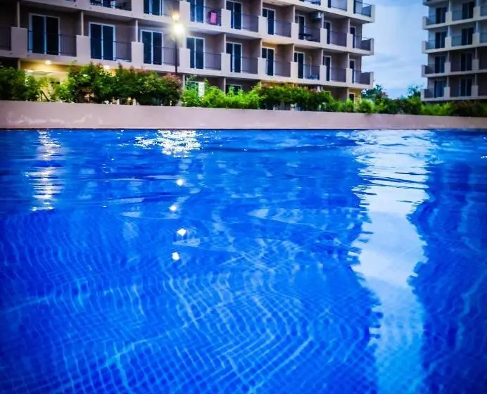バルコニー付きスタンダードステューディオ, Saekyung Marigondon Lapu Lapu City Cebu