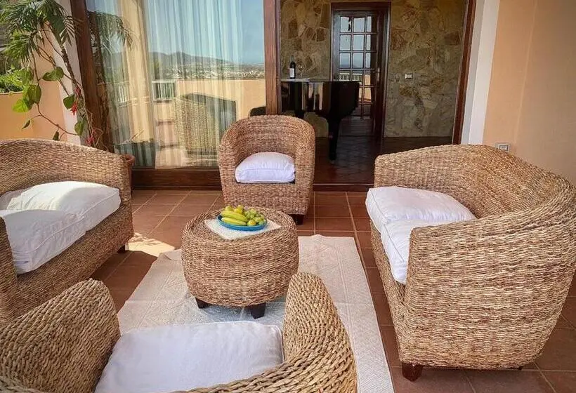 Standard-huone Puutarhanäkymä, B&b Villa Delle Rose