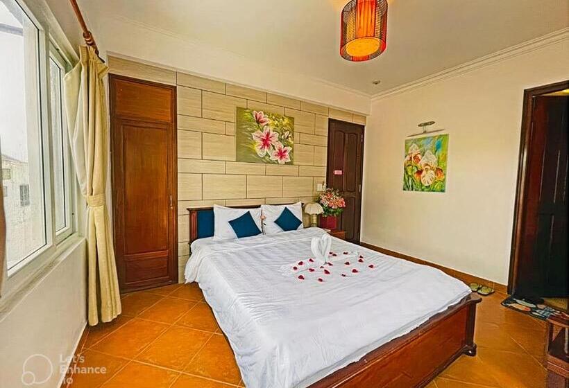 اتاق استاندارد با چشمانداز دریاچه, Hue Pink Lotus