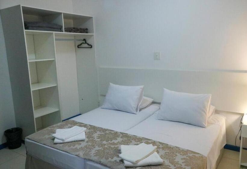 スタンダードルーム, Metro