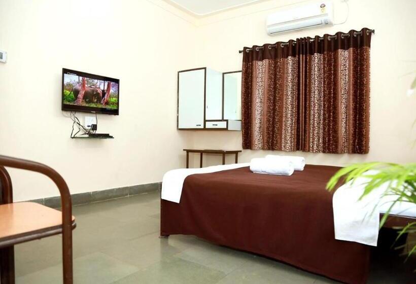 غرفة ديلوكس, New India Bhimshakar