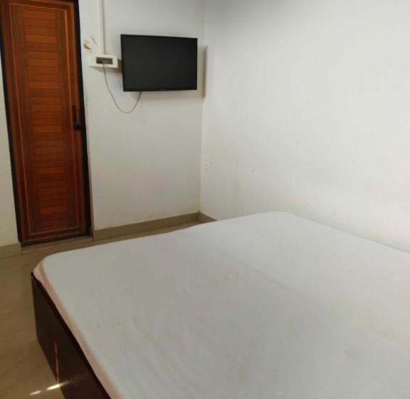 Трехместный Номер Классика, Oyo Flagship City Guest House