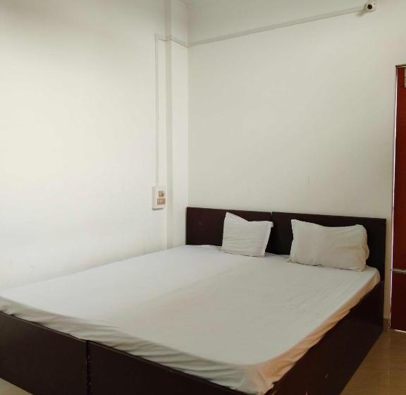 Трехместный Номер Классика, Oyo Flagship City Guest House