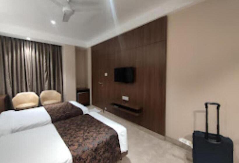 Quarto Estandar Individual, Radiance, Ahmednagar