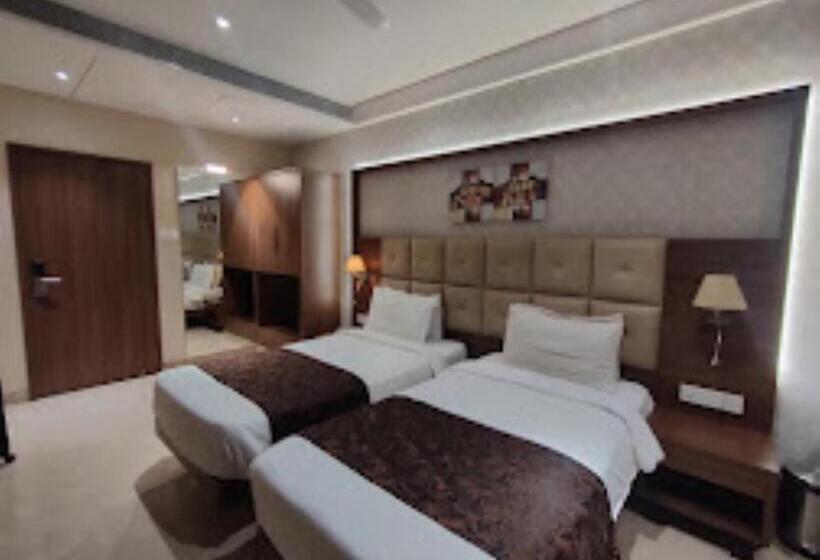 Quarto Estandar, Radiance, Ahmednagar