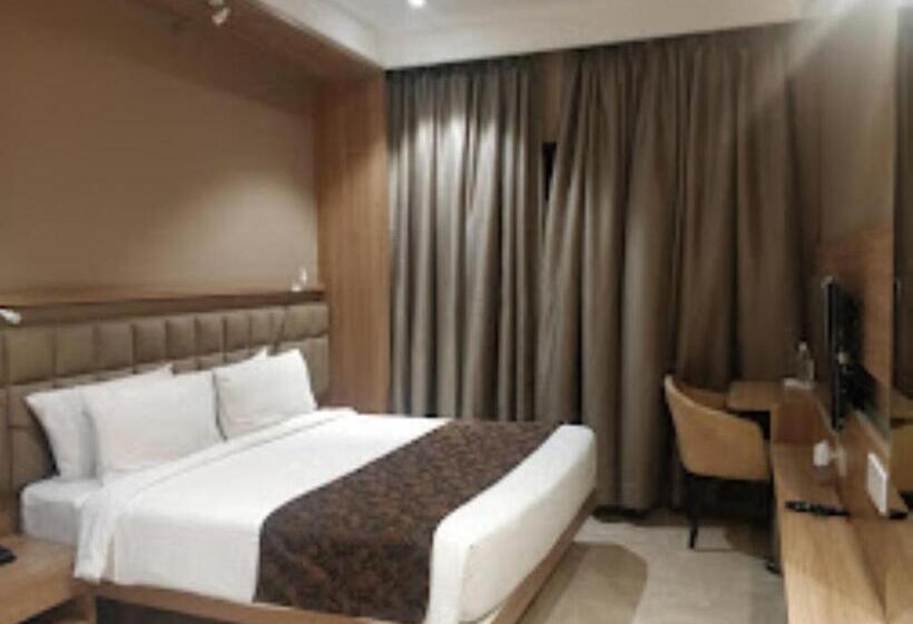 Superior Room, Radiance, Ahmednagar