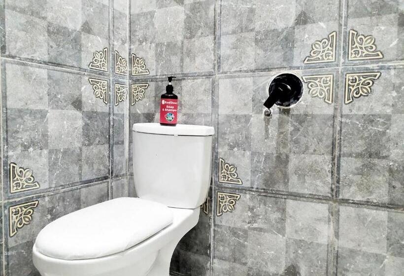 デラックスルーム, Reddoorz Syariah Near Exit Tol Bojong Pekalongan