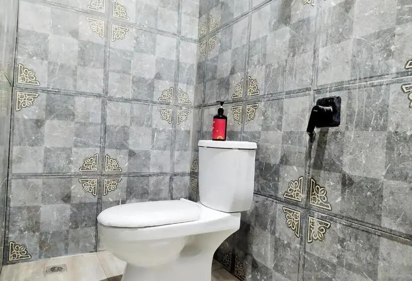 デラックスルーム, Reddoorz Syariah Near Exit Tol Bojong Pekalongan