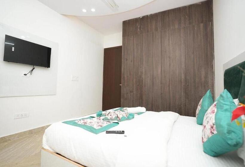 غرفة ديلوكس, Sarthi Guest House In Jangpura Bhogal Near Nizamuddin Railway Station