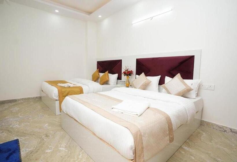اتاق خانوادگی, Sarthi Guest House In Jangpura Bhogal Near Nizamuddin Railway Station