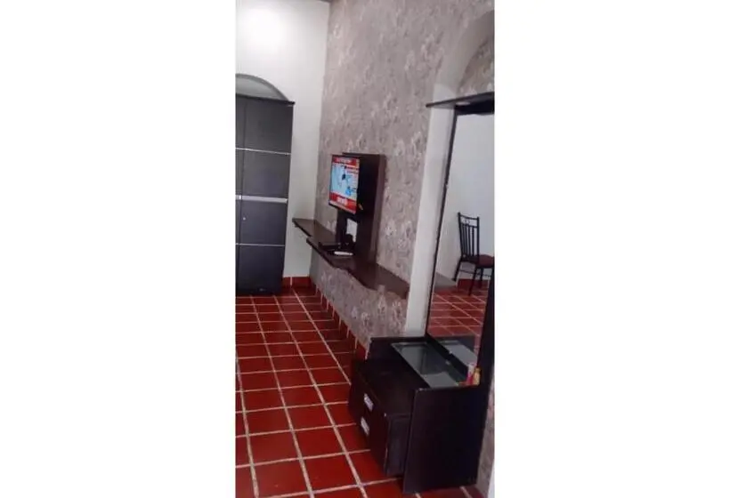 デラックスルーム, Shubham Resorts, Solapur