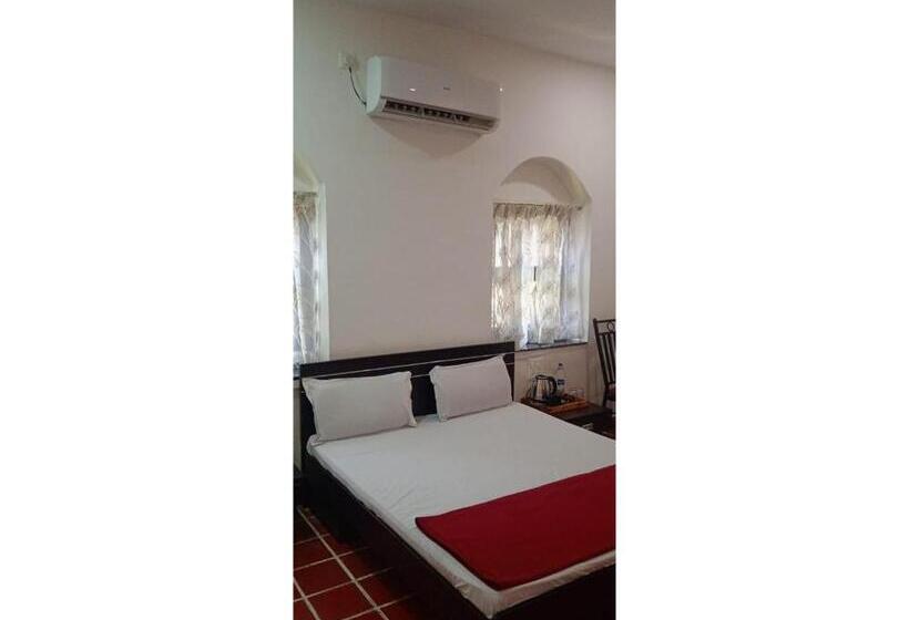 חדר דלוקס, Shubham Resorts, Solapur