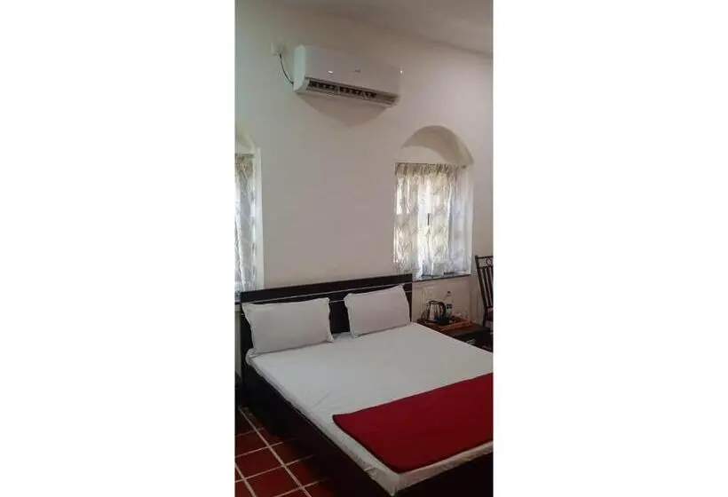 スーペリアールーム, Shubham Resorts, Solapur