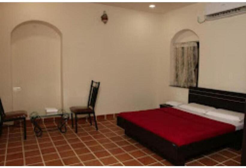 חדר סופריור, Shubham Resorts, Solapur