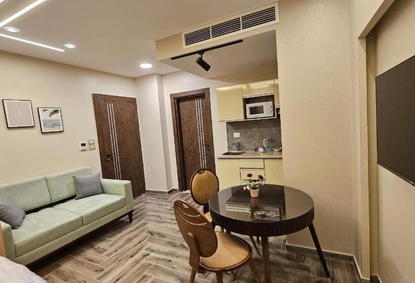 آپارتمان 1 خوابه با چشمانداز استخر, Luxury Accommodation