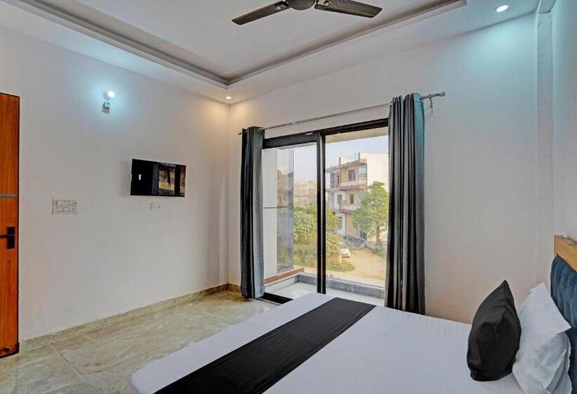 三人经典房间, Oyo Hotel Maya Luxe