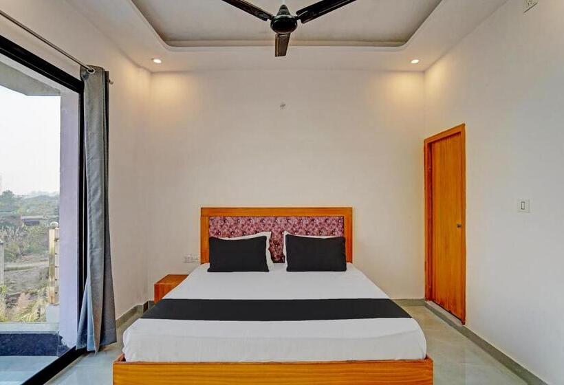 三人经典房间, Oyo Hotel Maya Luxe