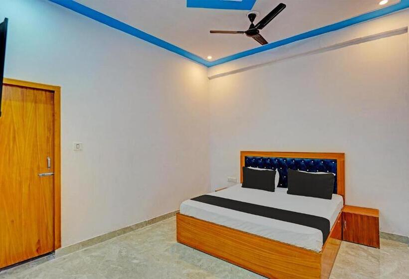 Трехместный Номер Классика, Oyo Hotel Maya Luxe